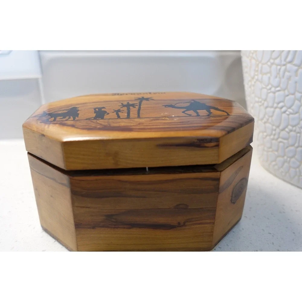 Vintage Jerusalem‎ Olive Wood Trinket Box Octagon Silhouette Palms Souvenir
